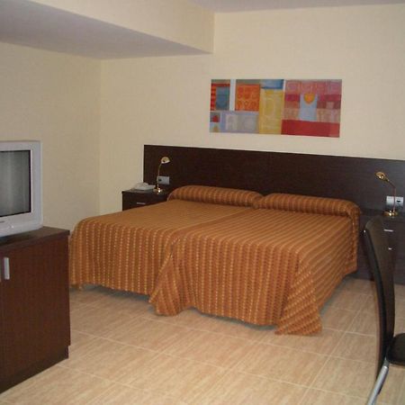 Hotel Pique Gandesa Cameră foto